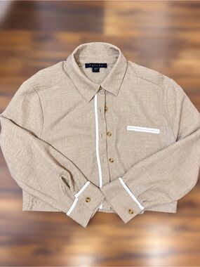 Tullea Beige Cropped Button-Up Jacket Shirt Size Small FAST SHIPPING